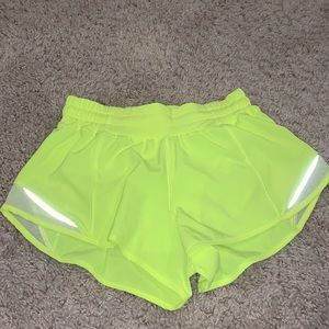 Size 2 lululemon hotty hot shorts 2.5
